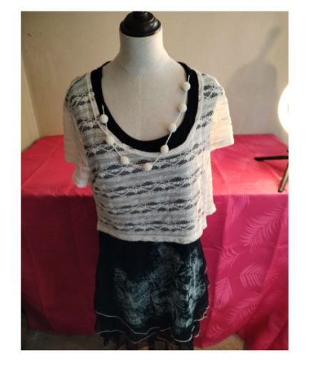 ROBE FEMME T44 BLANCHE ET NOIRE ARMAND THIERRY