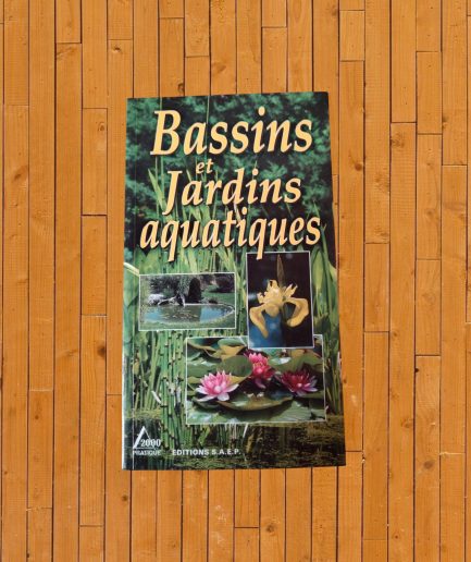 LIVRE ADULTE LES BASSINS ET JARDINS