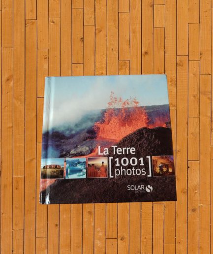 LIVRE ADULTE LA TERRE