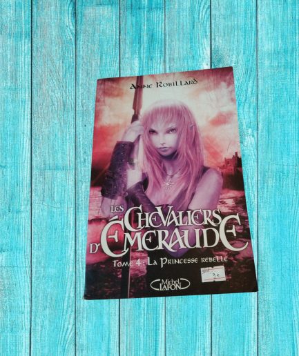 LIVRE ADULTE CHEVALIER DE L'EMERAUDE TOME 4