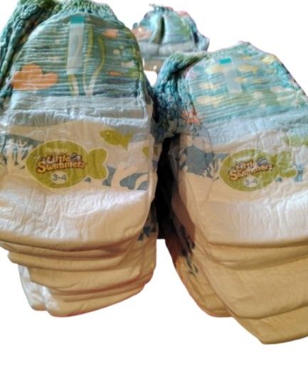 LOT DE COUCHES T3-4 HUGGIES